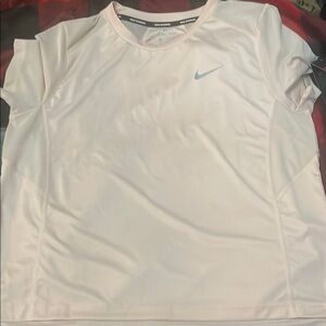 Nike White Fitted Short Sleeve Tee